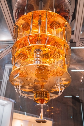 Quantum computer processor, including wiring and components.