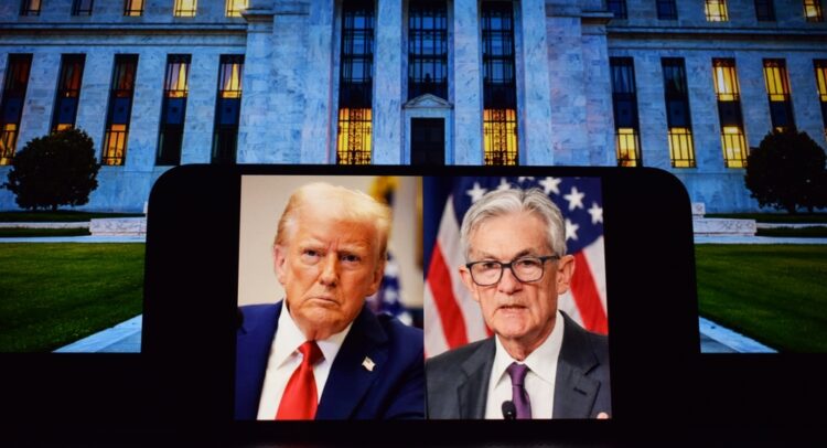 Trump Meets with Fed Chair Powell with Inflation, Interest Rates in Focus