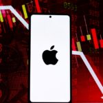 ‘Sell’ Apple Stock, Says Top Analyst Despite YTD Underperformance