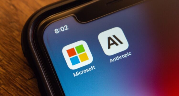 “Microfluidics”: Microsoft Stock (NASDAQ:MSFT) Slips With New Weapon Against AI Chip Overheating
