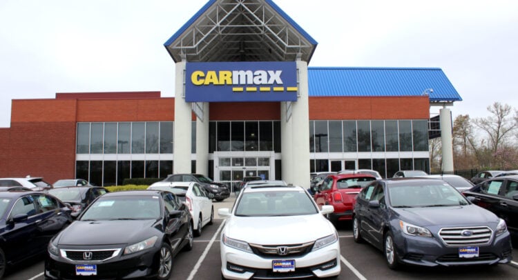 Wedbush Downgrades CarMax Stock (KMX) on ‘Weak’ Results, Cuts Price Target by 35%
