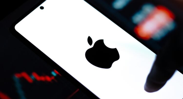 Evercore Analyst Hikes Apple Stock Forecast on a ‘Better-Than-Expected iPhone Refresh Cycle’