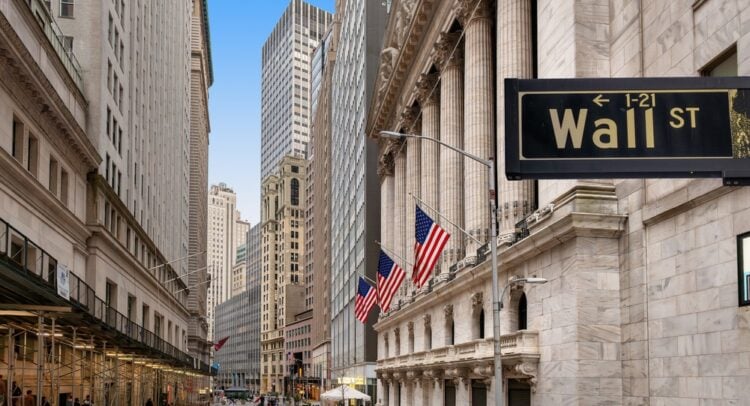Stock Market News Review: SPY, QQQ Advance on Trump’s Gaza Peace Plan amid Impending Government Shutdown Deadline