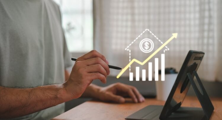 Mortgage Rates Reverse Higher as Home Sales Remain Lackluster