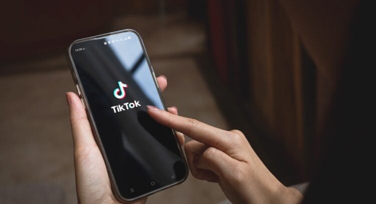President Trump Set to Sign TikTok Deal on Thursday