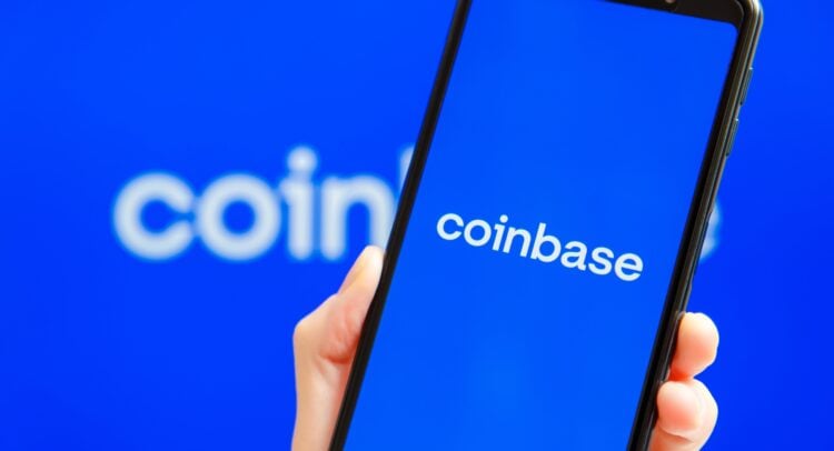 Coinbase Stock (NASDAQ:COIN) Jumps as Senior Staff Talks Regulations