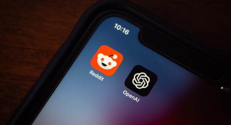 Reddit Stock (RDDT) Sinks on Reports of ChatGPT References Falling