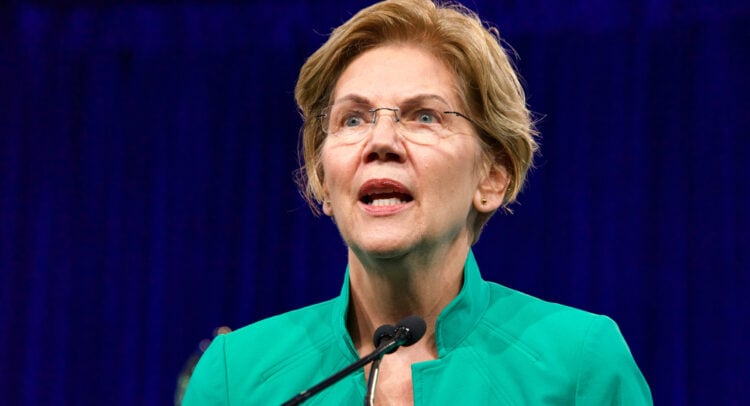Trump Urged by Elizabeth Warren to Release Crucial Jobs Data amid Government Shutdown