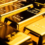 Gold Sinks Below $4,000 as Rally Reaches ‘Exhaustion’ Level