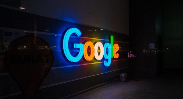 Is Google (GOOGL) a Good Stock to Buy before Earnings?