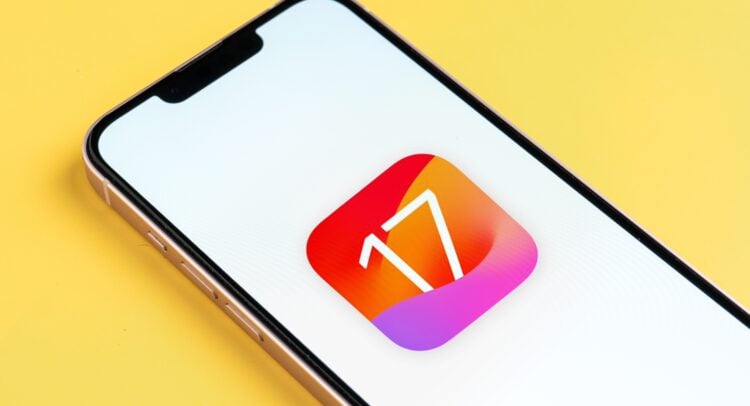 Apple (AAPL) Sees Strongest iPhone Growth Since the Pandemic