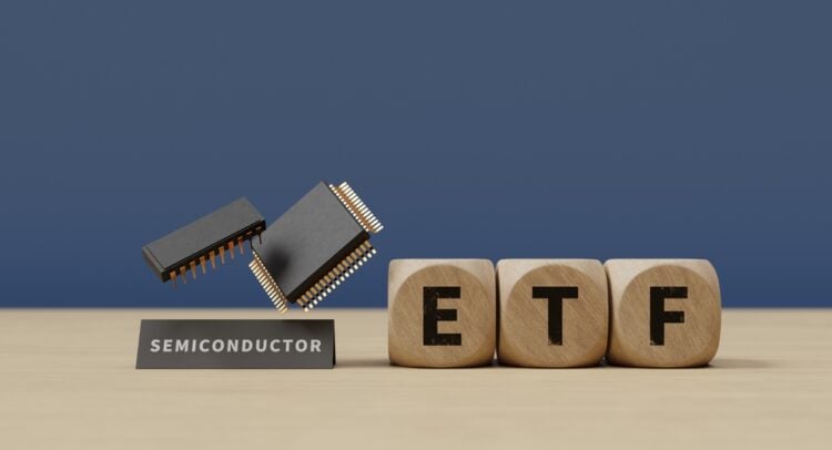 SMH ETF News: Fast Daily Recap – 10/22/25