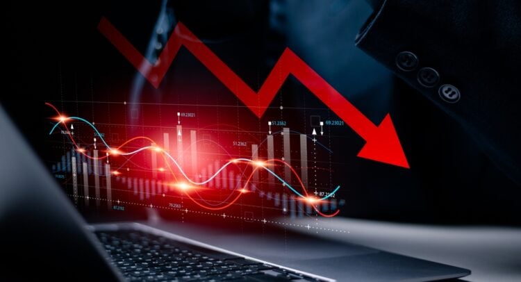 U.S. Stock Futures Slump as Government Shutdown Begins