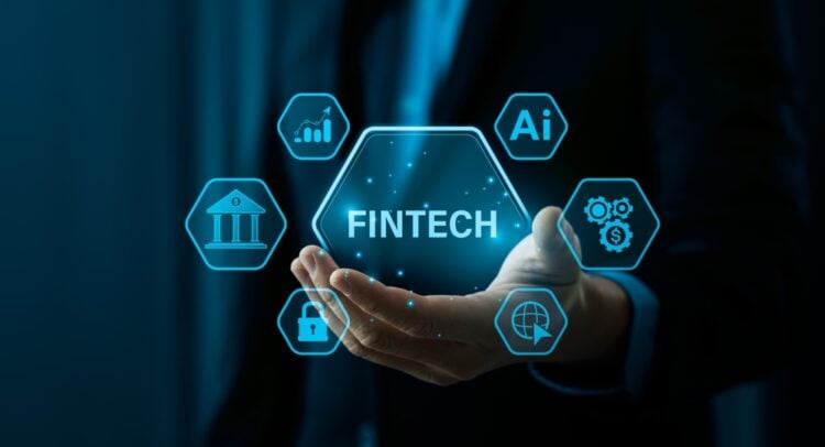SoFi vs. Robinhood: Which Fintech Stock Has More Growth Potential for Investors?