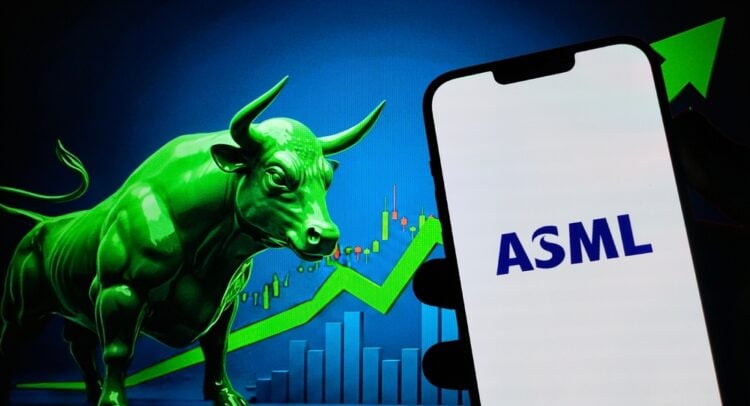 ASML 주식... 3분기 실적 발표 앞두고 매수 기회인가