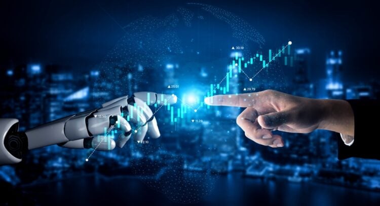 AMD vs. Palantir (PLTR): Which AI Stock Is Wall Street’s Favorite Ahead of Q3 Earnings?