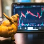 Wall Street Turns Up the Volume on Earnings to Silence Trade Fears