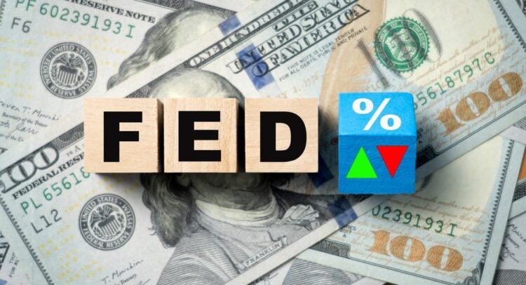 Rate Cut Odds Falter as Fed Grapples with Mixed Economic Signals