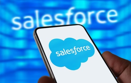 Salesforce (NYSE:CRM) Bets Big on Mexico with $1B AI Investment