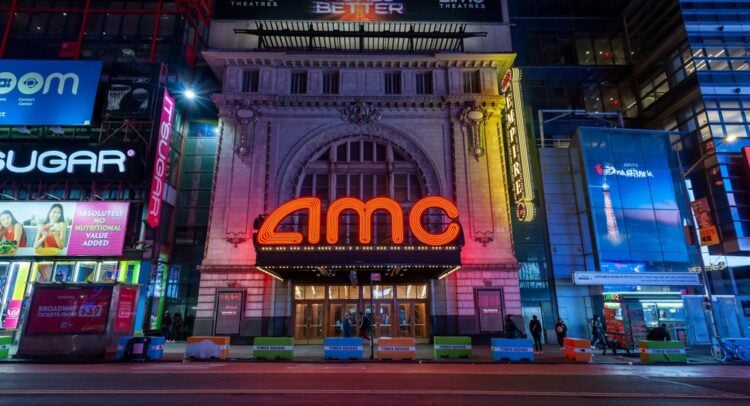 Q3 실적 발표 앞두고 AMC 주식 매수 적기인가