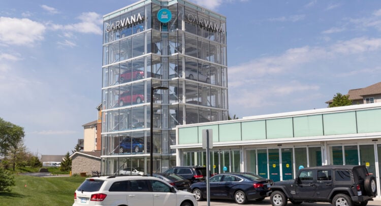“A Shift in Preference”: Carvana Stock (NYSE:CVNA) Plunges as CEO Talks EV Demand