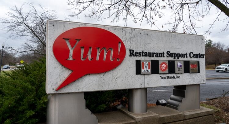 Yum Brands Stock (NYSE:YUM) Blasts Up on Plans to Sell Pizza Hut