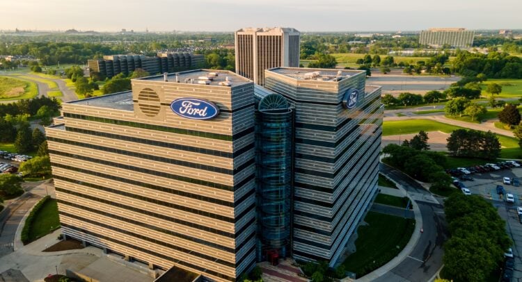 포드, 2025년 마지막 리콜 발표... 포드 주가 하락