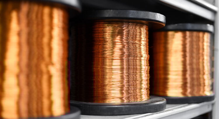 급등하는 구리 가격이 경제에 대해 말하는 것