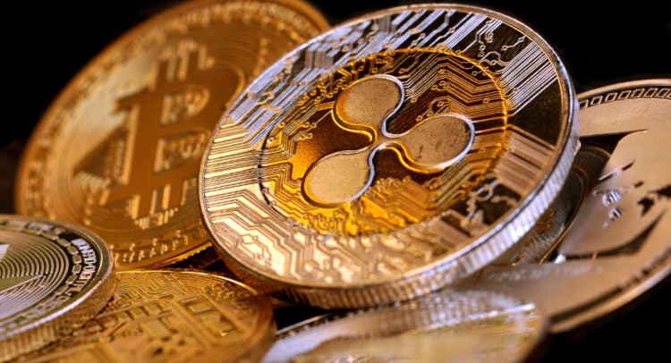 갤럭시 디지털 창립자 마이크 노보그라츠, XRP에 과대광고 대신 경제적 가치 입증 요구