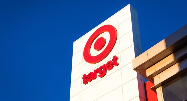타깃, 행동주의 투자자의 대규모 지분 확보 후 급등