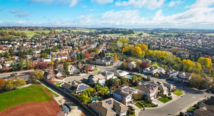 주택 시장 회복 신호?... 계약 체결 주택 판매 33개월 만에 최고치 기록