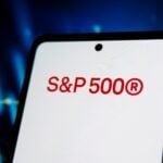 S&P 500 Unfazed as Consumer Confidence Sinks to 9-Month Low