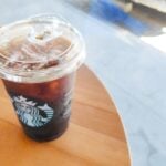 스타벅스, 미스터비스트와 새 파트너십 발표에도 주가 소폭 하락