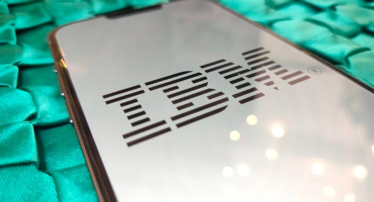 AI가 소비자들의 매장 방문 전 구매 결정에 영향 미친다... IBM 연구 결과