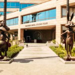 워너 브라더스 디스커버리, 정부 개입 자제 요구 속 주가 상승