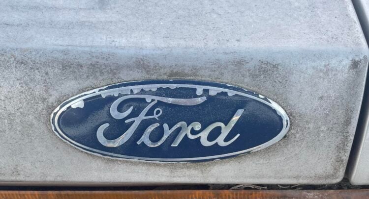 포드, 여름 공장 가동 중단 취소로 주가 급등