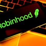 Robinhood Stock (HOOD) Tanks 14% after Q1 Shocker, but This Analyst Sees a Silver Lining