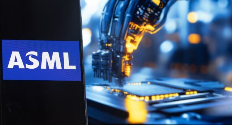 ASML, 칩 장비 시장 독점...그래서 주식 매수가 어렵다