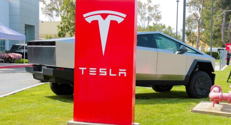New Model 3 Lease Offers Do Little Good for Tesla Stock (NASDAQ:TSLA)