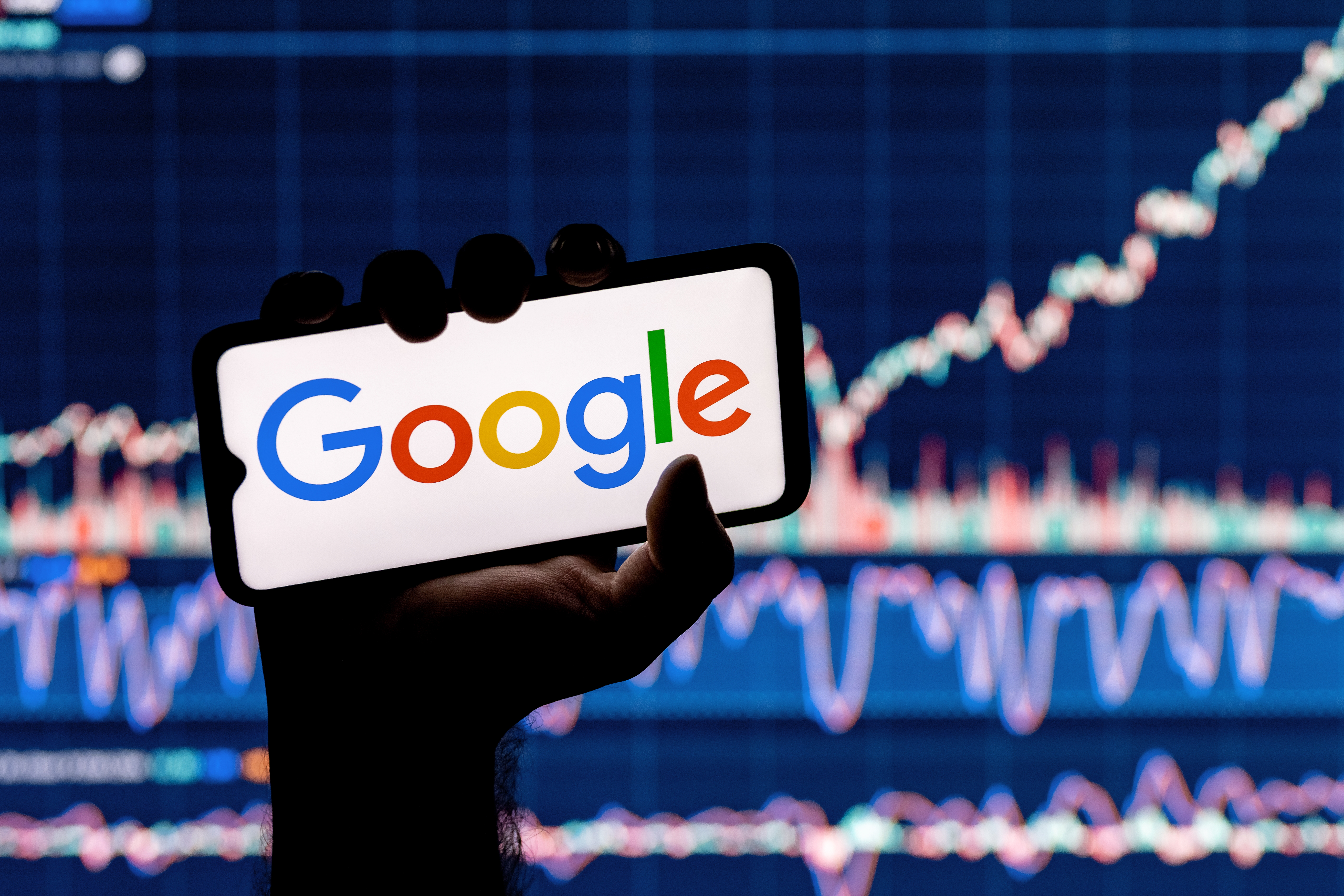 Google Stock (GOOGL) Pops 3% as Company Plans to Build an AI Data Center in New Mexico